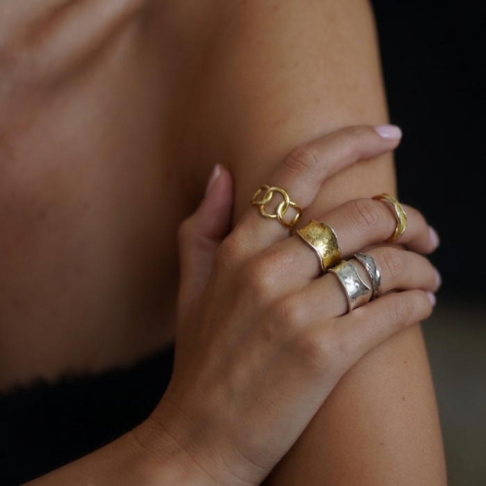 How To Mix Silver & Gold Jewellery?