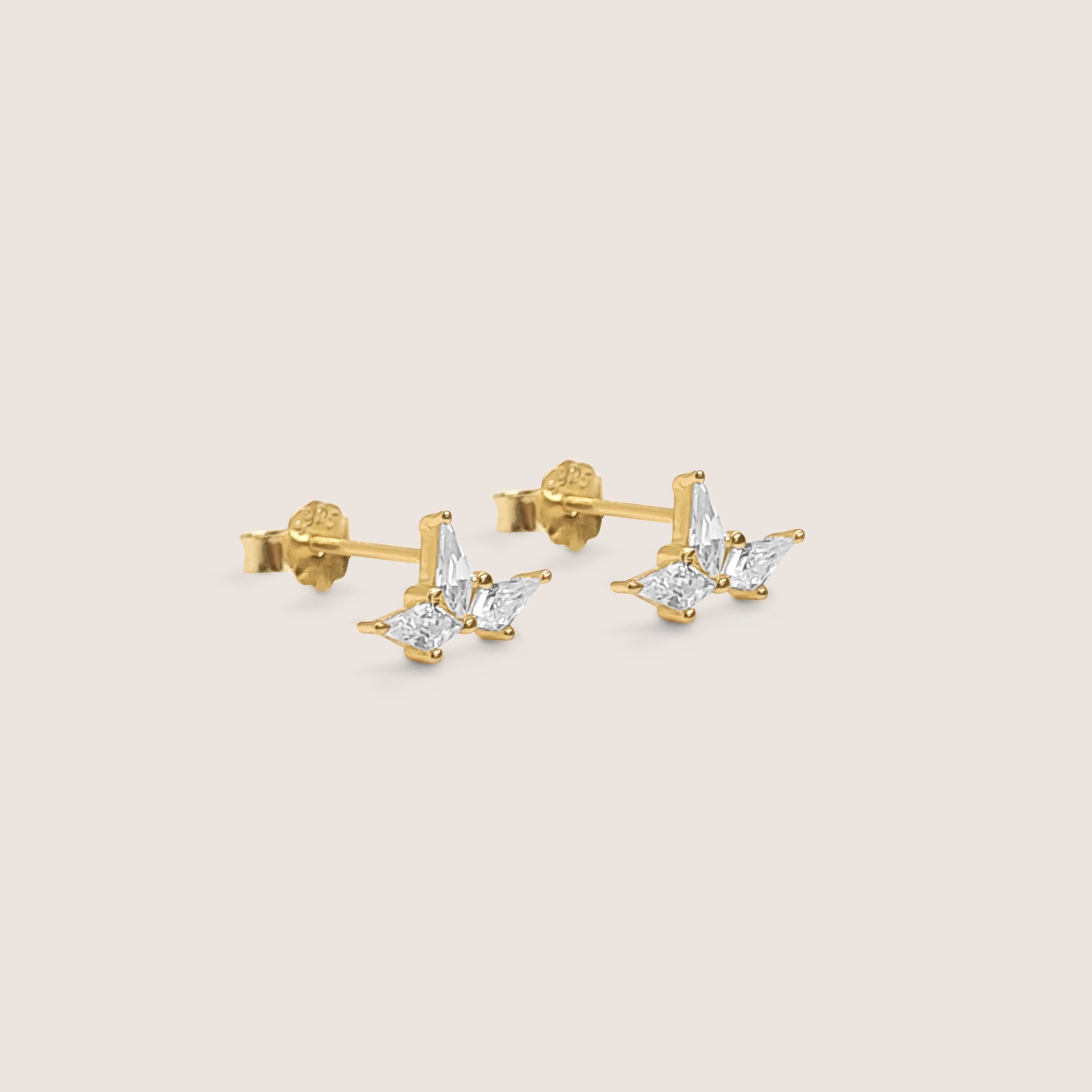 Clear Stellar Studs